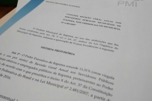 Governo Municipal concede revisão salarial de 11% aos servidores municipais_6679