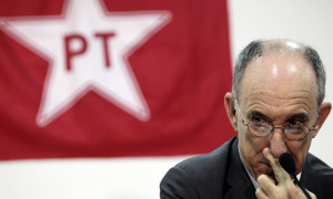 TQ SAO PAULO 27.02.2012 OE NACIONAL POLITICA ELEIÇÕES 2012 Entrevista coletiva com Rui Falcão, Presidente Nacional do Partido dos Trabalhadores (PT) na