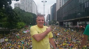 Deputado federal Marco Tebaldi discursou para mais de 1,6 milhão de pessoas na Avenida Paulista, em São Paulo