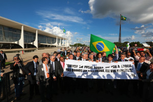manifestacao-planalto-foto-PSDB-na-Camara