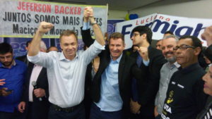 João Batista Nunes (D) foi escolhido pelos convencionais tucanos como candidato a vice-prefeito na chapa do PMDB encabeçada pelo deputado Gean Loureiro (E)