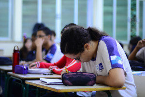 Escola Estadual Pedro Álvares Cabral. Alunos em sala de aula.