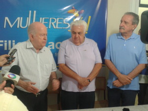 Albano ao lado do empresário Luciano Barreto e do secretário-geral do PSDB de Sergipe, José Carlos Machado