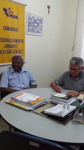 A sua ficha foi abonada pelo ex-deputado federal constituinte Djenal Gonçalves