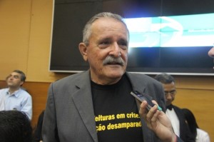 "O governo não aumentou nada. A gente tem que desconfiar de toda iniciativa deles”, declarou o tucano de Sergipe