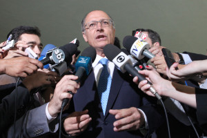 gov-geraldo-alckmin-no-congresso-2
