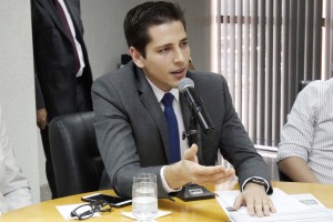 OLYNTHO PLENARIO