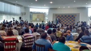 Mensagem de Aécio exibida durante encontro em Palmas: "Fundamental para o PSDB é sair fortalecido das eleições municipais deste ano"
