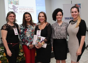 Integrantes do PSDB Mulher com secretária Gleyde Braga: discussão sobre direitos da mulher