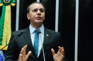 Senador Ataídes: “PT desconhece os conceitos de honestidade, moralidade, impessoalidade, eficiência e meritocracia”