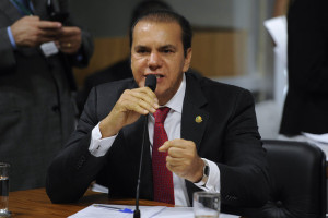O Estado precisa ter uma política fiscal adequada para atrair empresários e gerar emprego e renda. E não aumentar impostos.