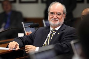 Deputado destaca que, a partir de agora, as vítimas lesadas por meio eletrônico poderão recorrer à Justiça