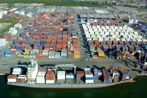 Portos parados Foto Divulgacao