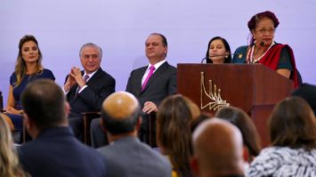 #pracegover: Ministra dos Direitos Humanos, Luislinda Valois discursa durante cerimônia de Comemoração pelo Dia Internacional da Mulher no Palácio do Planalto