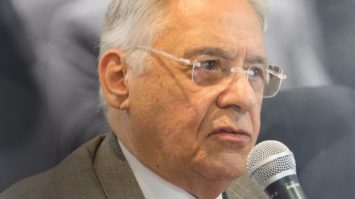"Sair da crise", por Fernando Henrique Cardoso