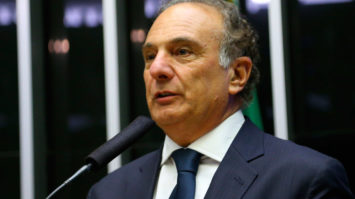 Líder diz que PSDB está empenhado em aprovar reformas essenciais ao país