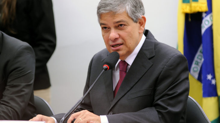 Deputado defende história e referências do PSDB