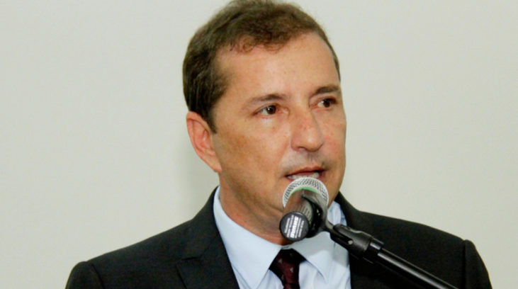 Hildon Chaves pede modernização de leis para garantia de emprego e renda